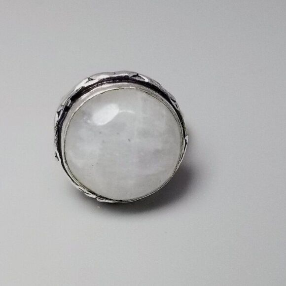 Vintage Light Gray Round Cabochon Stone Ring, Silver Tone Bezel Set Size 6 Band - Picture 2 of 8